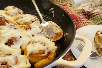 Kathys Southern Kitchen   Cinnamon Rolls 420x280 